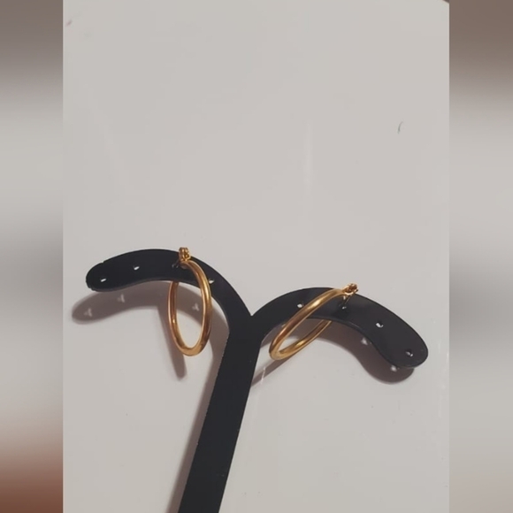 Hoops Gold Tone Earrings 🌴 - Picture 4 of 5